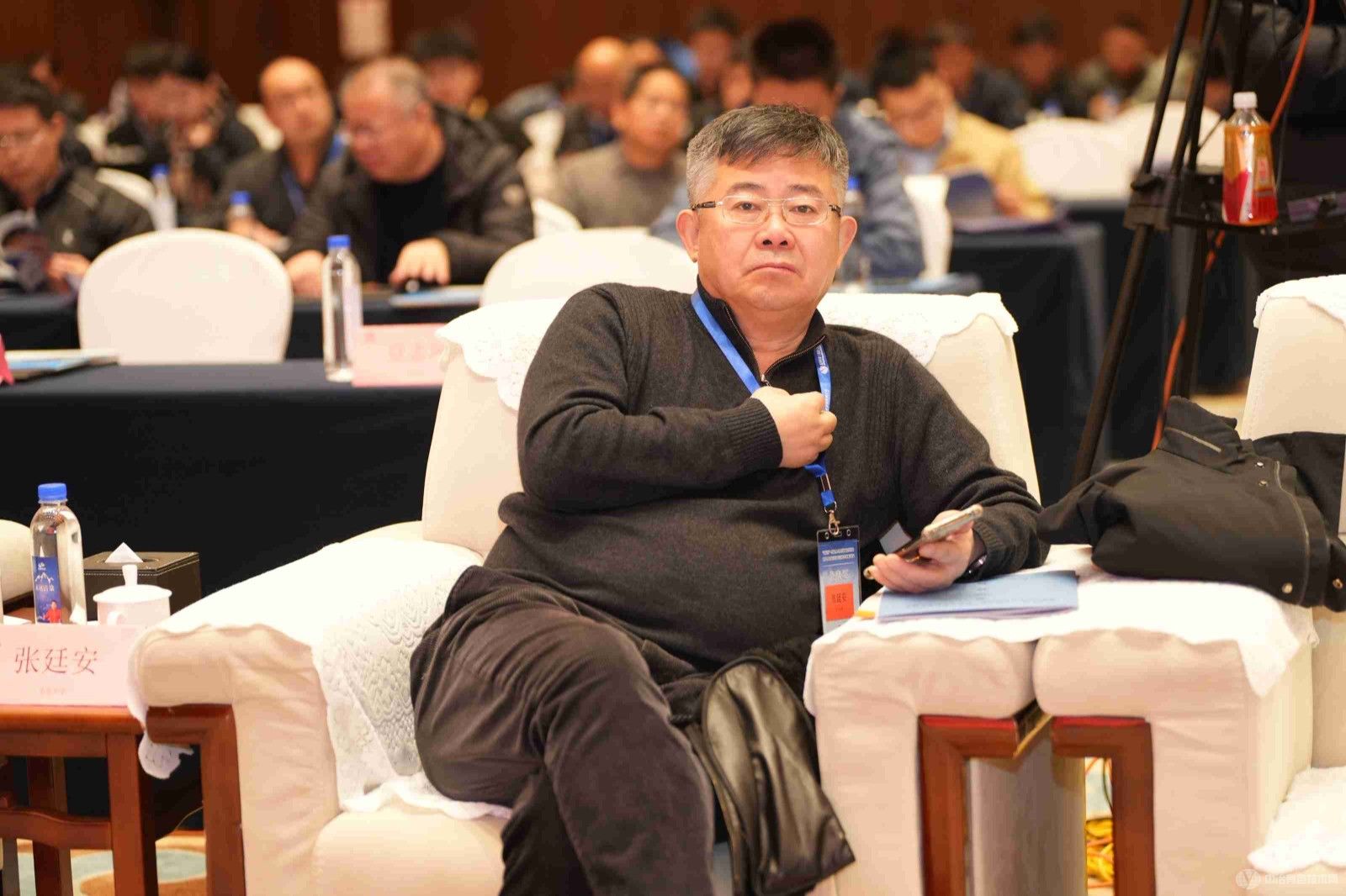 雙碳計劃 + 低碳冶金與綠色發(fā)展技術(shù)研討會(huì )現場(chǎng)照片