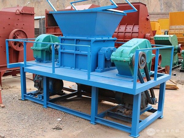 廢舊家具撕碎機