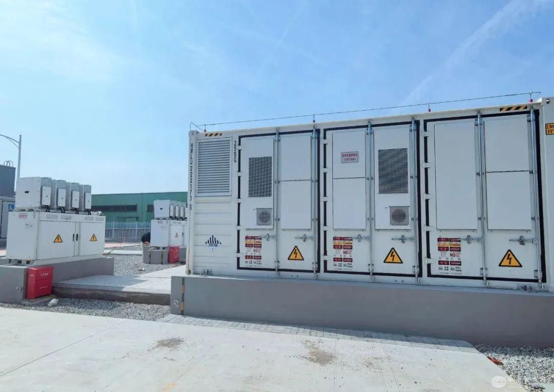 云南大理祥云200MW/400MWh儲能電站實(shí)現全容量并網(wǎng)